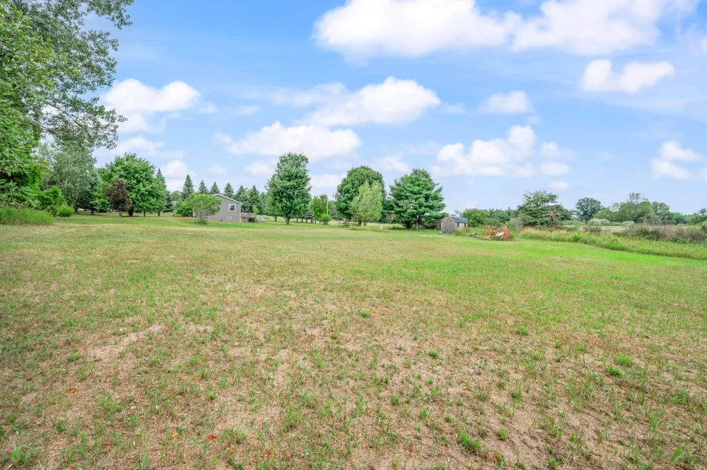 23886 Newcosta Avenue Green Charter Township, MI 49338