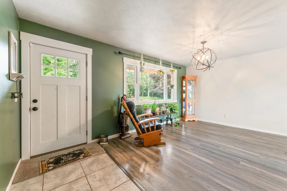 23886 Newcosta Avenue Green Charter Township, MI 49338