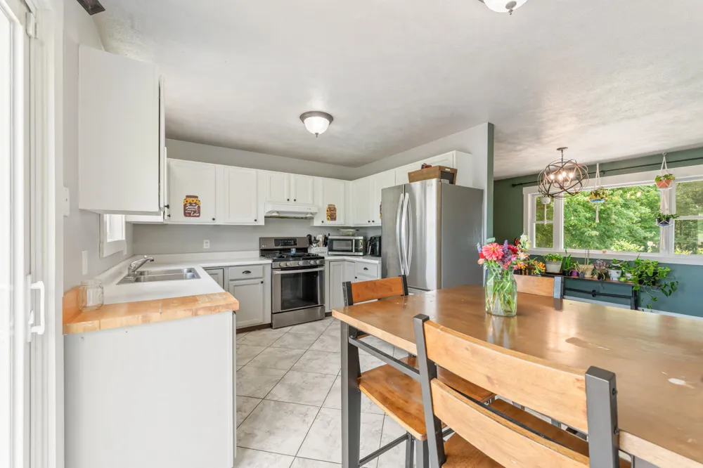 23886 Newcosta Avenue Green Charter Township, MI 49338