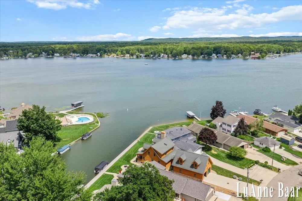 12702 Park Drive Yankee Springs Township, MI 49348