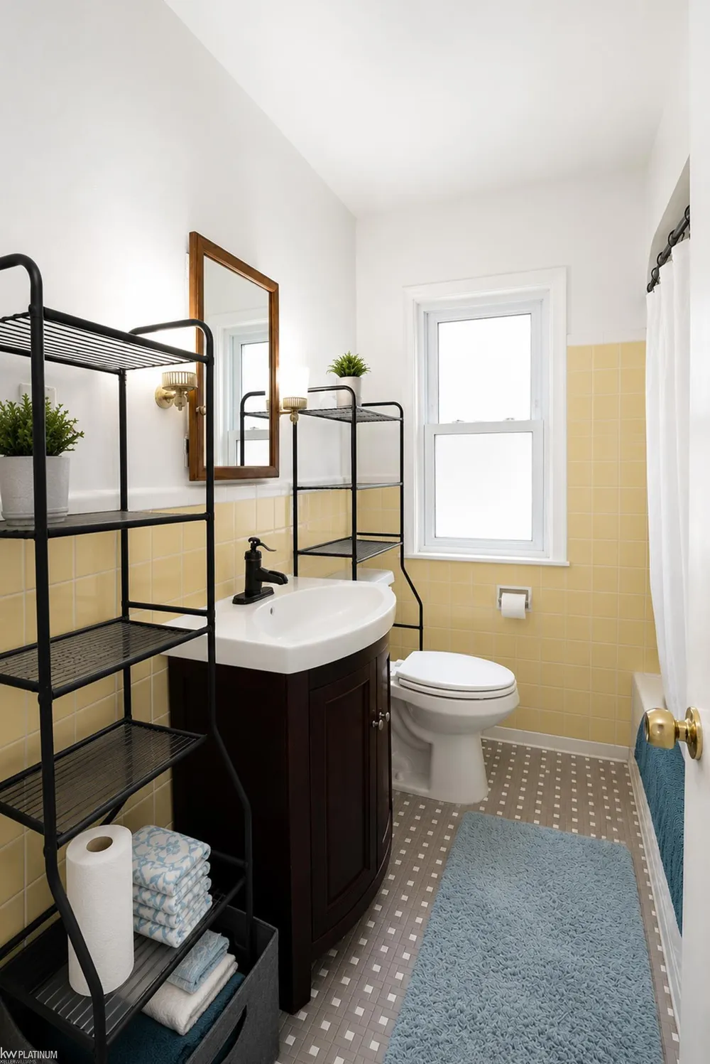 2118 Lennon Street Grosse Pointe Woods City, MI 48236