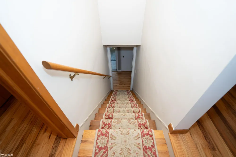 2118 Lennon Street Grosse Pointe Woods City, MI 48236