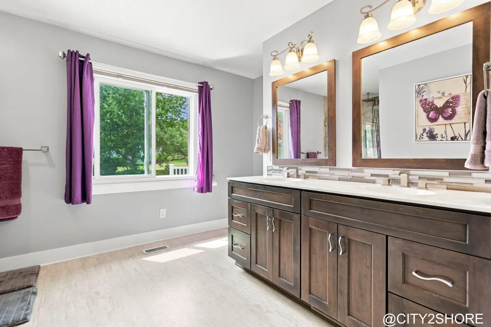 6719 Crown Point Drive Georgetown Charter Township, MI 49426