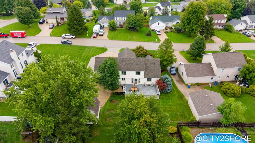 6719 Crown Point Drive Georgetown Charter Township, MI 49426