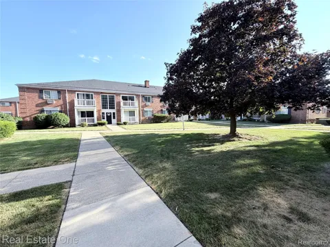 2405 Torquay Avenue #207
