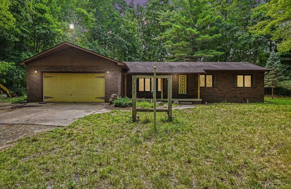 7083 S Orr Road St Charles Village, MI 48655
