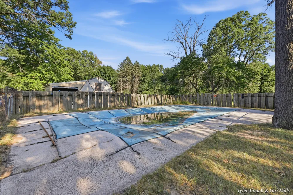 2029 Southland Drive Muskegon Charter Township, MI 49442