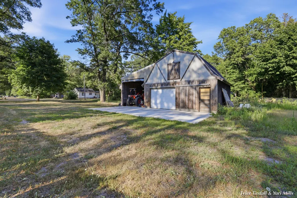 2029 Southland Drive Muskegon Charter Township, MI 49442