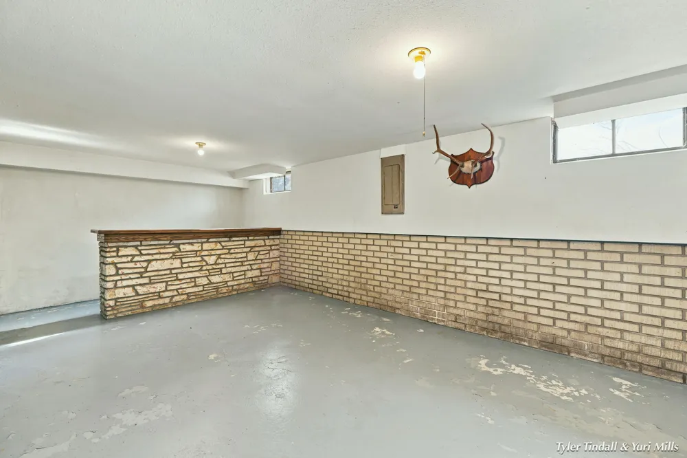 2029 Southland Drive Muskegon Charter Township, MI 49442