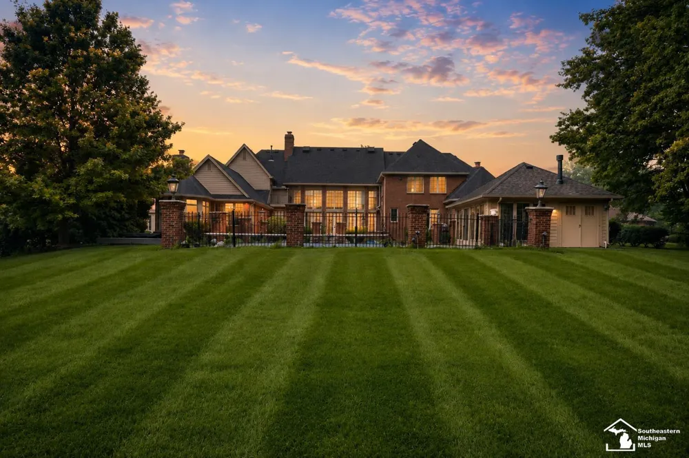5481 Teakwood Drive Monroe Charter Township, MI 48161