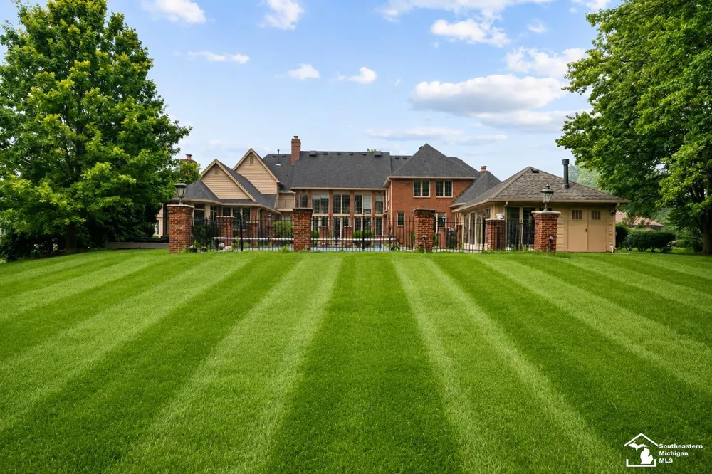 5481 Teakwood Drive Monroe Charter Township, MI 48161