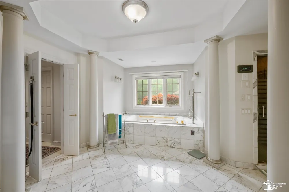 5481 Teakwood Drive Monroe Charter Township, MI 48161