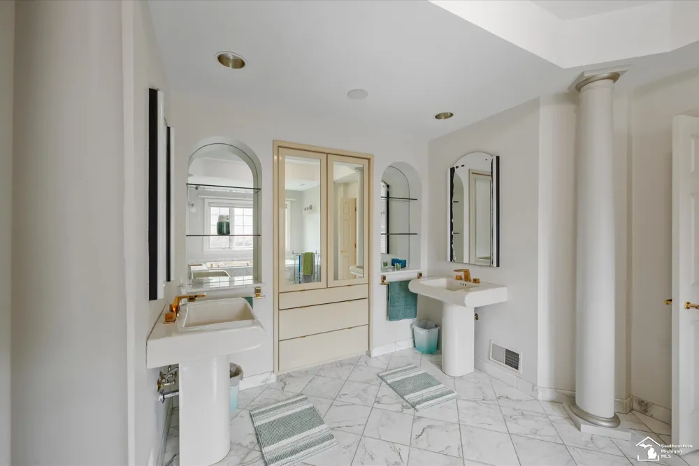 5481 Teakwood Drive Monroe Charter Township, MI 48161