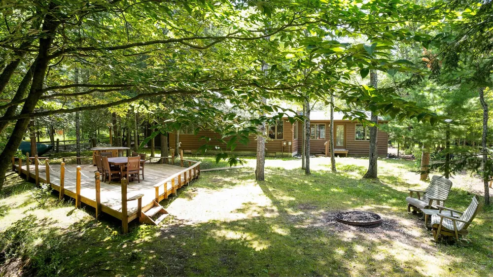 15570 Betsie River Drive Springdale Township, MI 49683