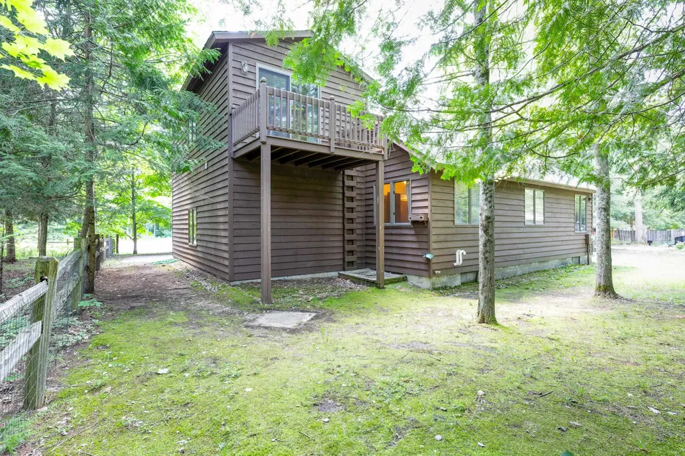 15570 Betsie River Drive Springdale Township, MI 49683