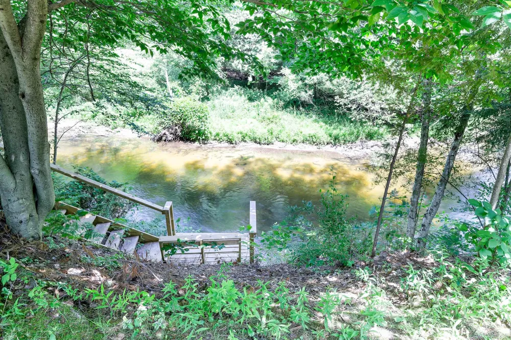 15570 Betsie River Drive Springdale Township, MI 49683