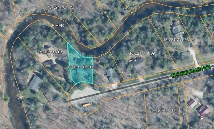 15570 Betsie River Drive Springdale Township, MI 49683
