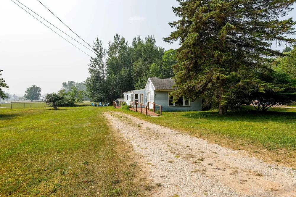 932 Elm Street Crystal Lake Township, MI 49635