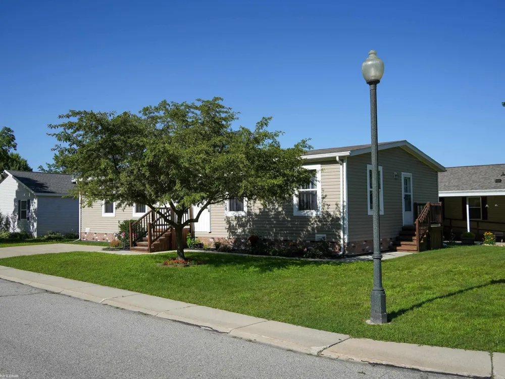578 Twin Lake Drive Kimball Township, MI 48074