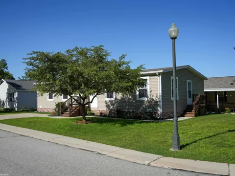 578 Twin Lake Drive