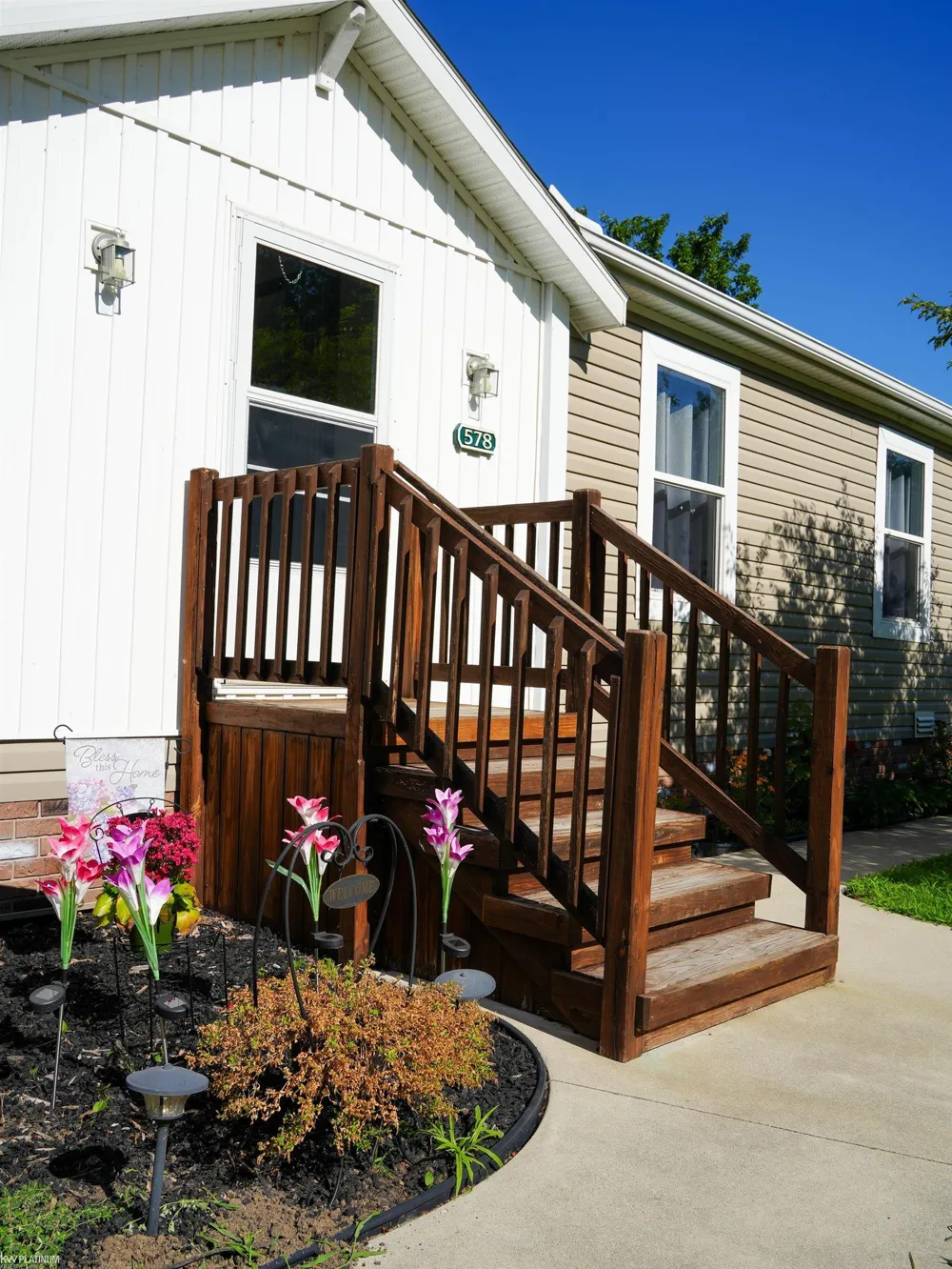 578 Twin Lake Drive Kimball Township, MI 48074