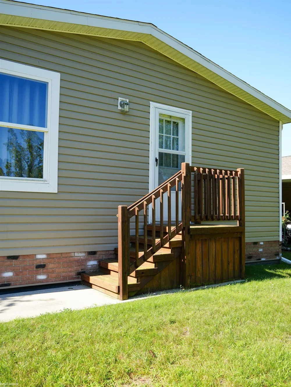 578 Twin Lake Drive Kimball Township, MI 48074