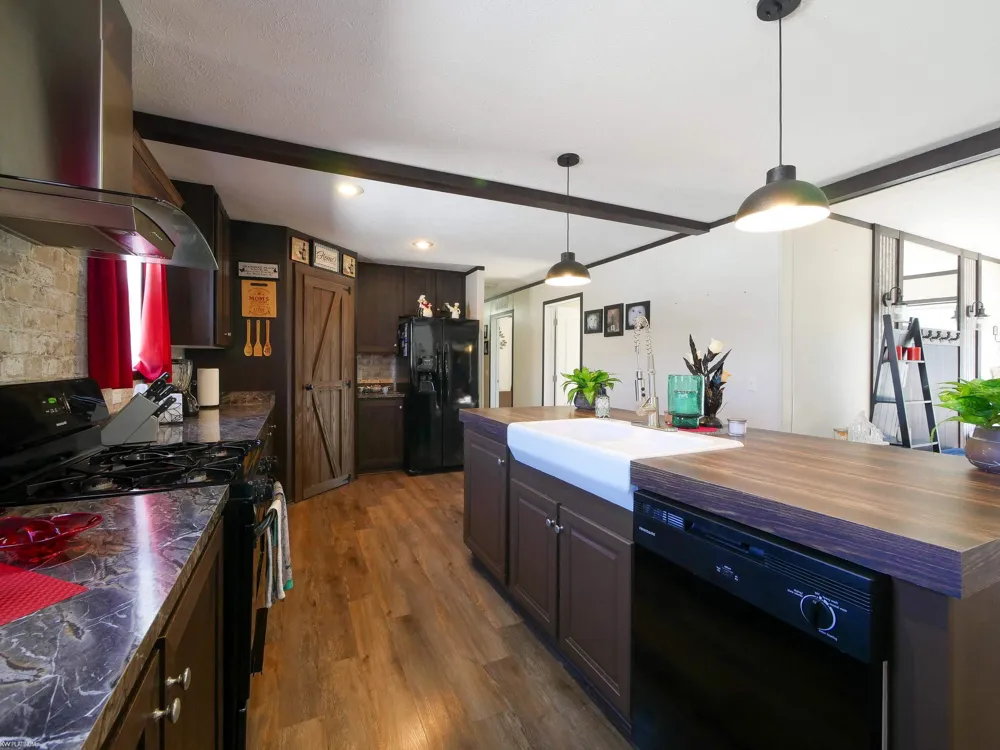 578 Twin Lake Drive Kimball Township, MI 48074