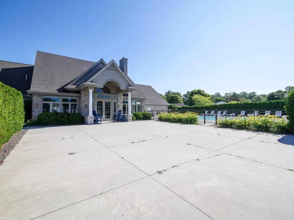 578 Twin Lake Drive Kimball Township, MI 48074