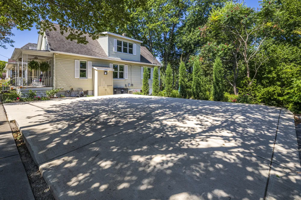 1022 Lake Boulevard St Joseph City, MI 49085