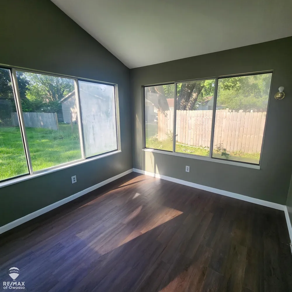 129 W Walnut Street St Charles Village, MI 48655