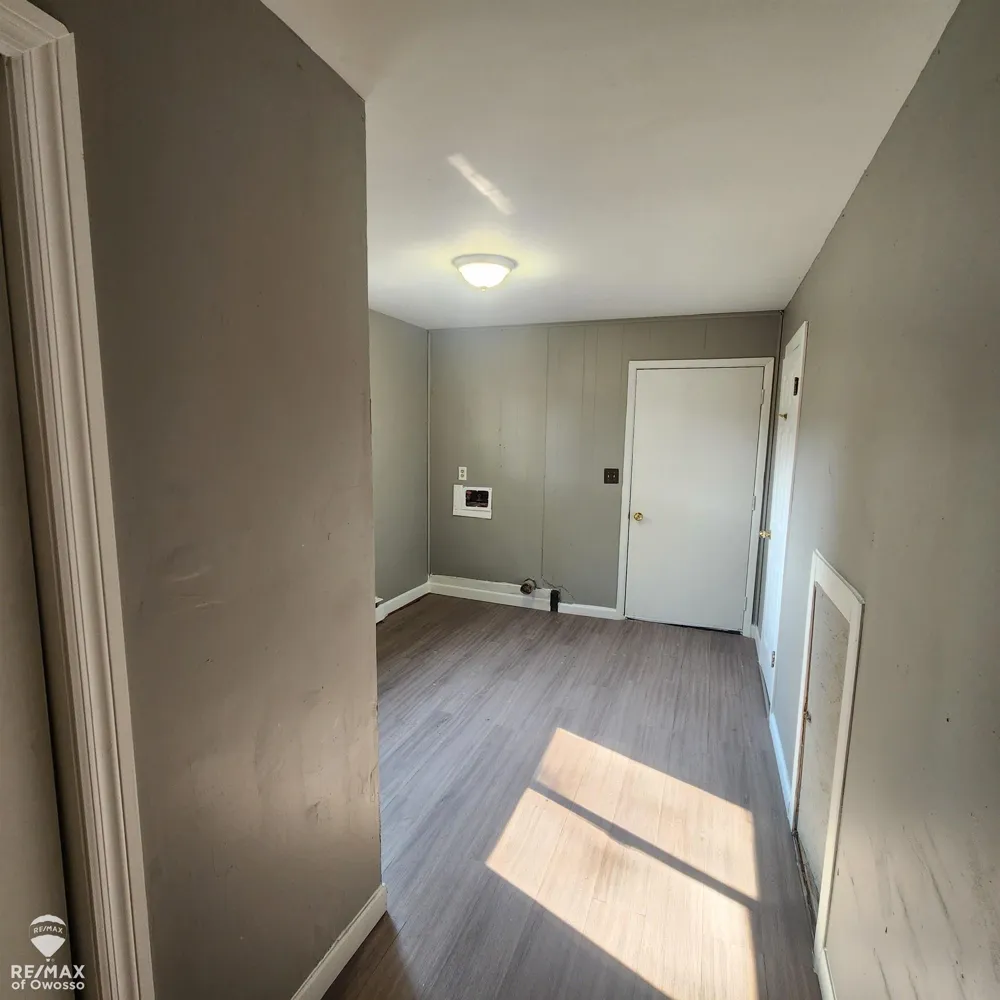 129 W Walnut Street St Charles Village, MI 48655