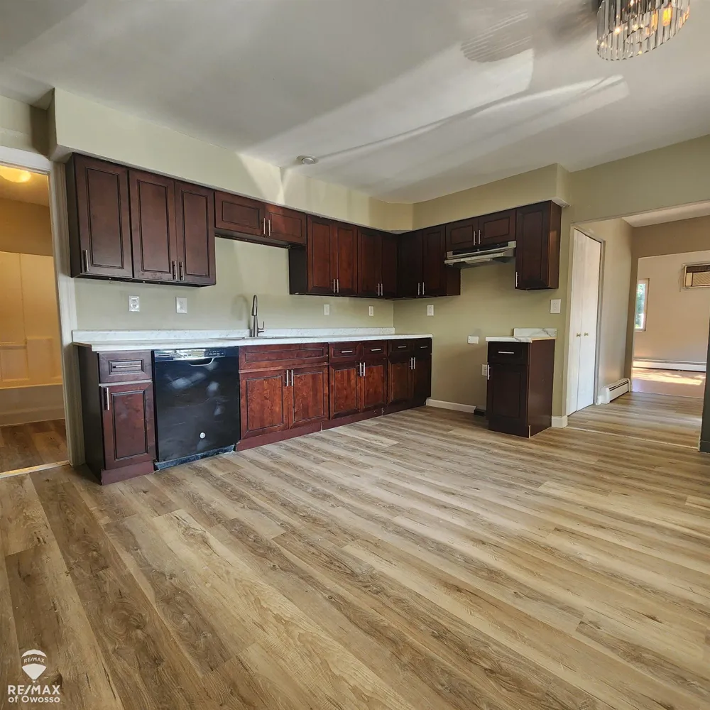 129 W Walnut Street St Charles Village, MI 48655