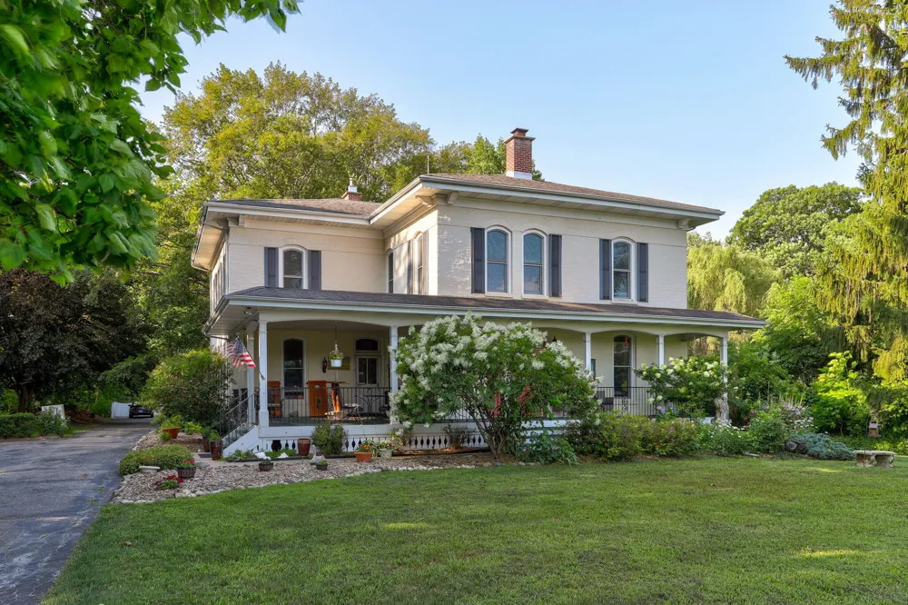 72861 8th Avenue South Haven Charter Township, MI 49090