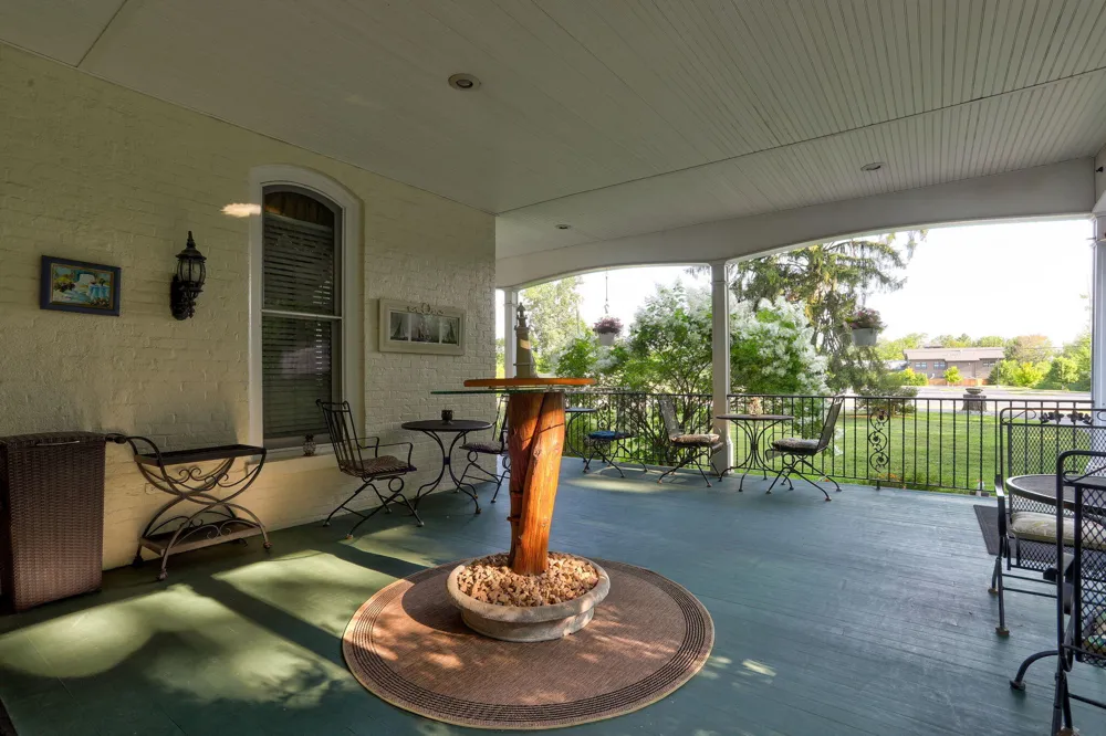 72861 8th Avenue South Haven Charter Township, MI 49090
