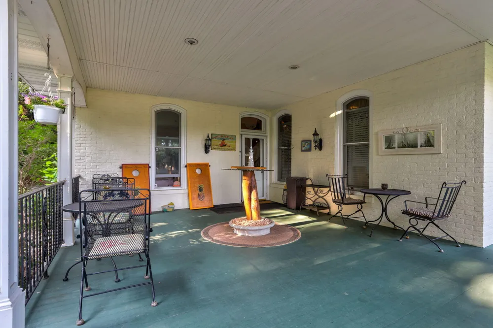 72861 8th Avenue South Haven Charter Township, MI 49090