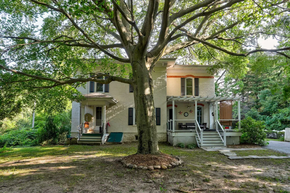 72861 8th Avenue South Haven Charter Township, MI 49090