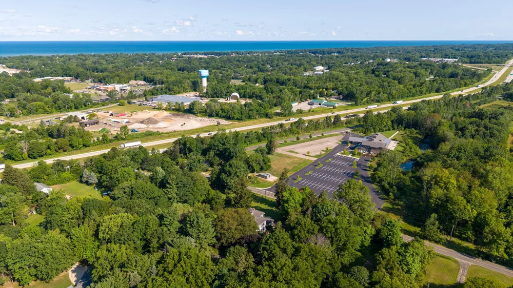 72861 8th Avenue South Haven Charter Township, MI 49090