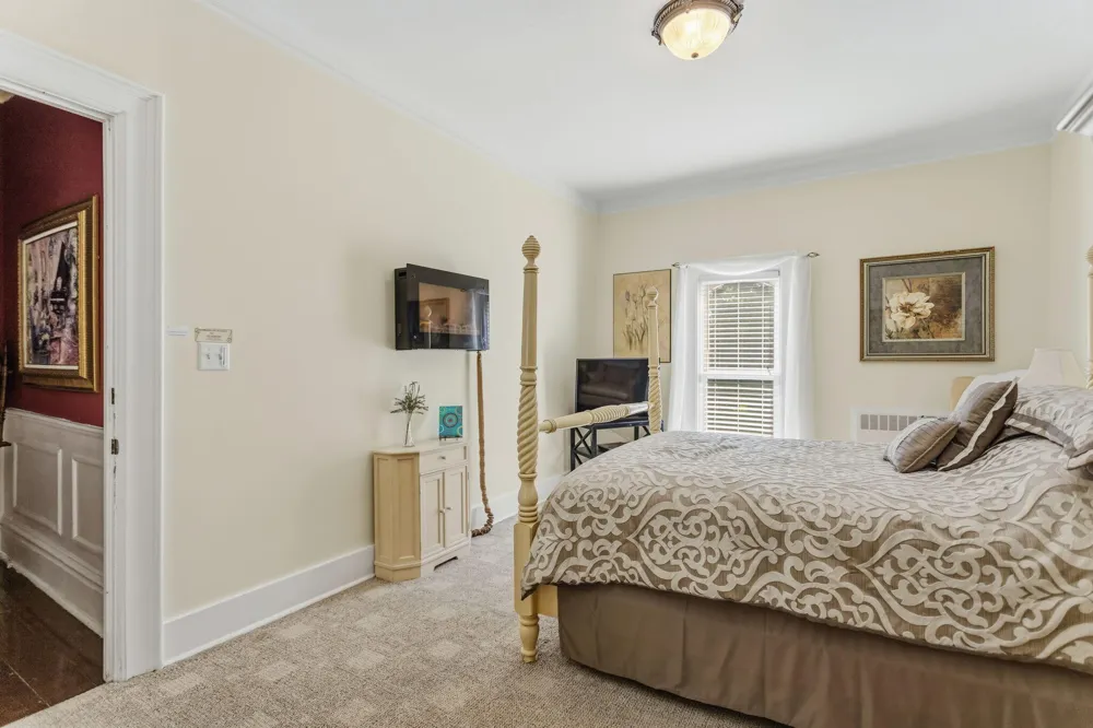 72861 8th Avenue South Haven Charter Township, MI 49090