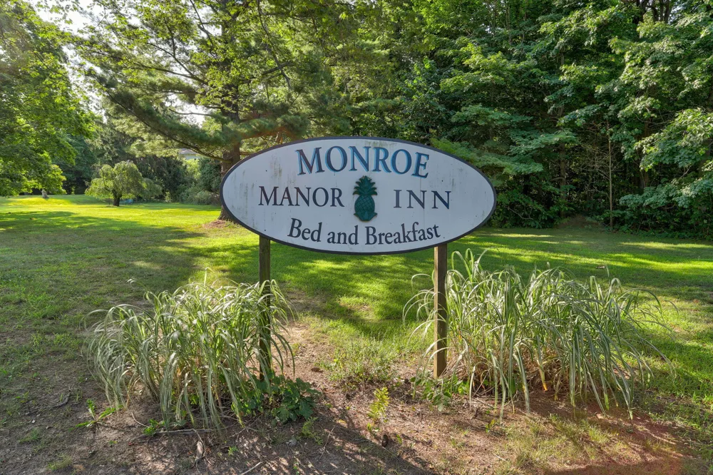 72861 8th Avenue South Haven Charter Township, MI 49090