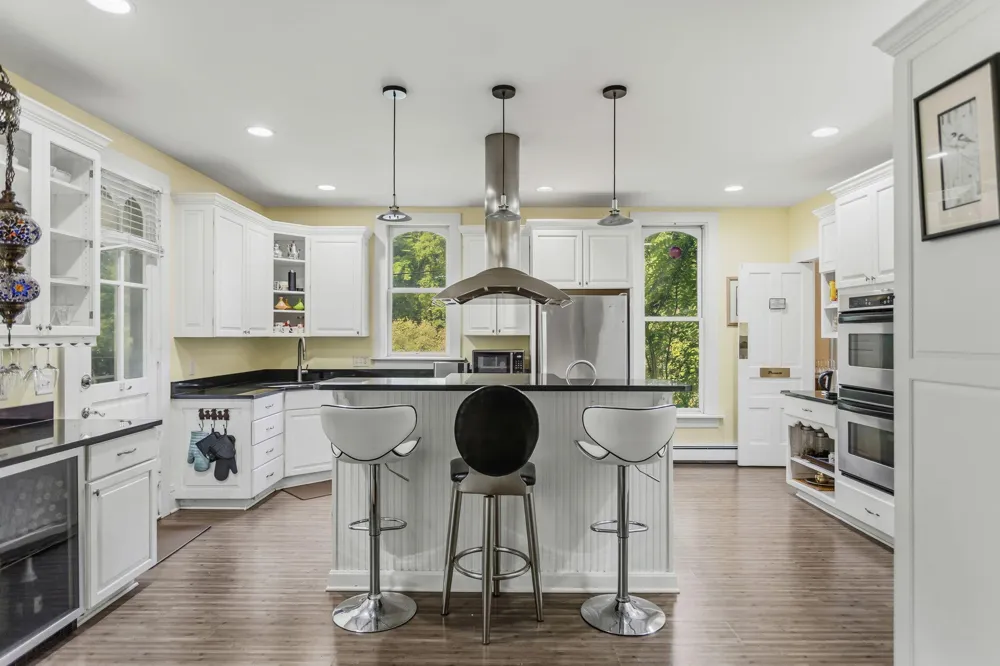 72861 8th Avenue South Haven Charter Township, MI 49090