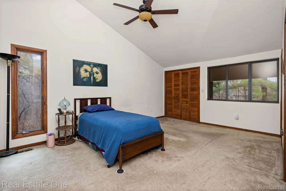32674 Bingham Lane Bingham Farms Village, MI 48025