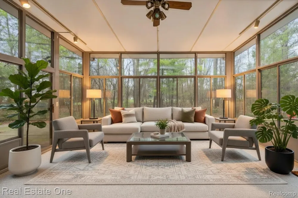 32674 Bingham Lane Bingham Farms Village, MI 48025
