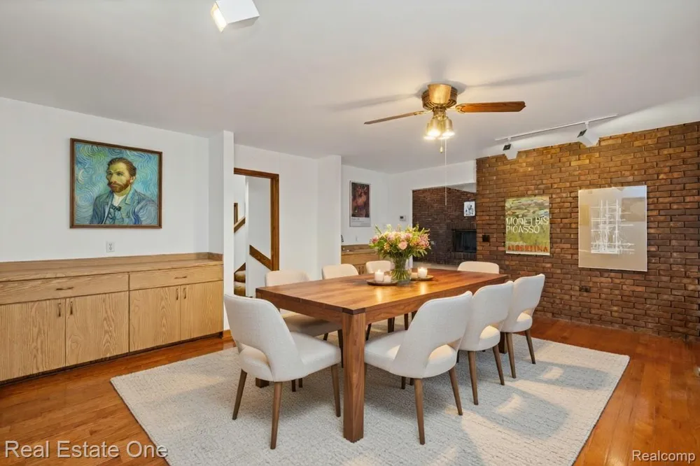 32674 Bingham Lane Bingham Farms Village, MI 48025