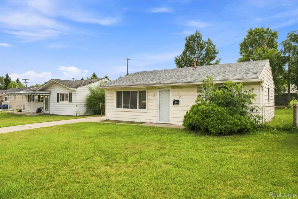 7546 Pine Street Taylor City, MI 48180