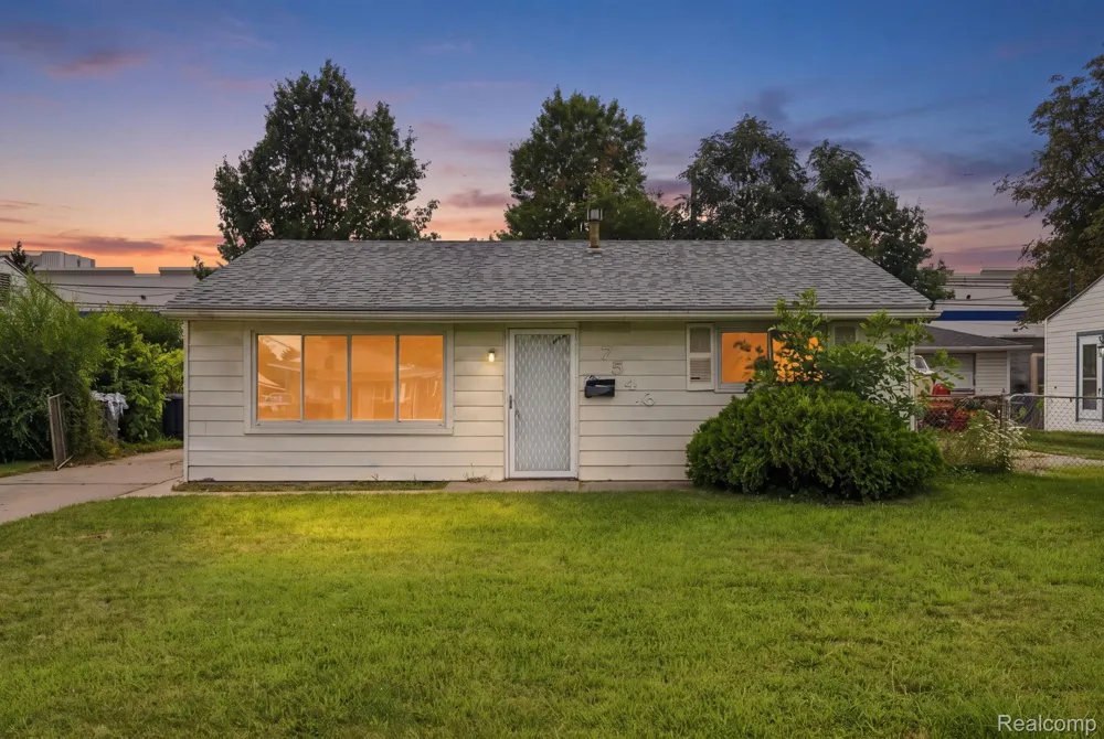 7546 Pine Street Taylor City, MI 48180