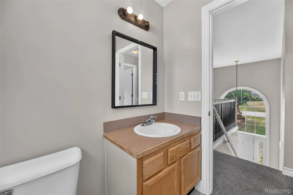 6452 Sandy Knoll Fenton Charter Township, MI 48451