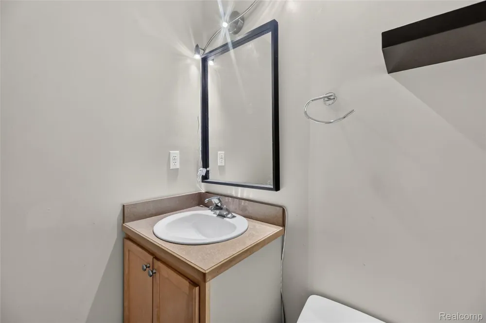6452 Sandy Knoll Fenton Charter Township, MI 48451