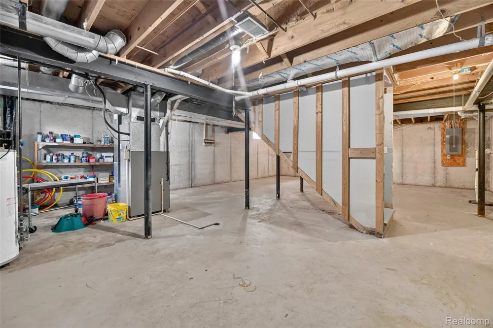 6452 Sandy Knoll Fenton Charter Township, MI 48451