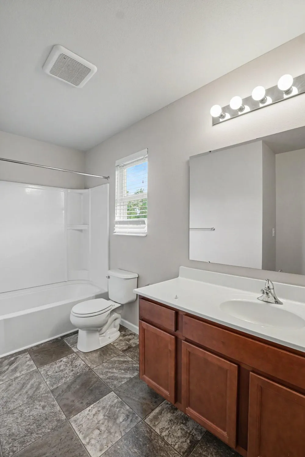 334 Saddlebrook Drive Genesee Charter Township, MI 48451