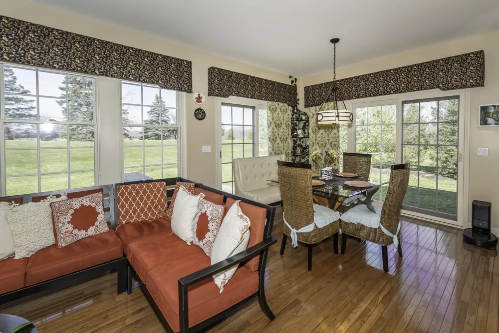 51328 Plymouth Valley Drive Plymouth Charter Township, MI 48170